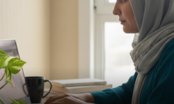 من دختر افغانم